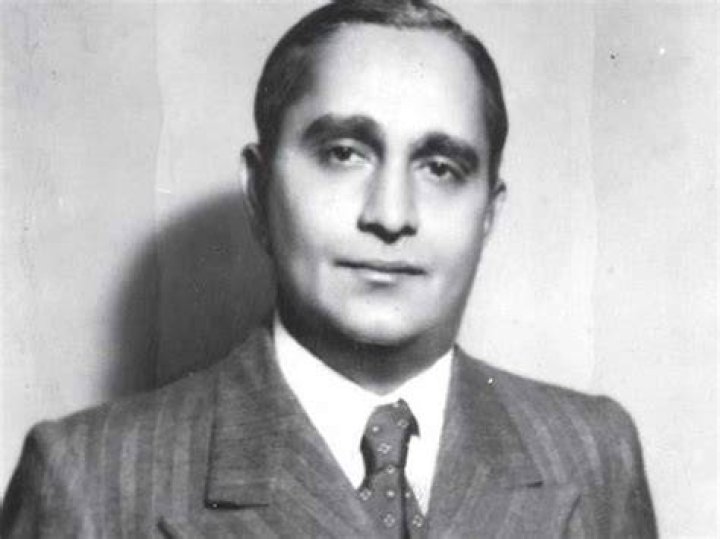 Vijay Bhatt